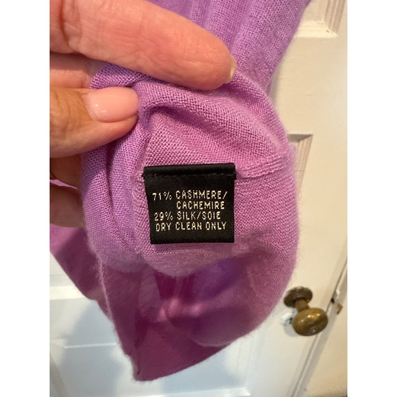 Ralph Lauren Sleeveless V-Neck Polo Sweater in Lavender Purple - Picture 3 of 4